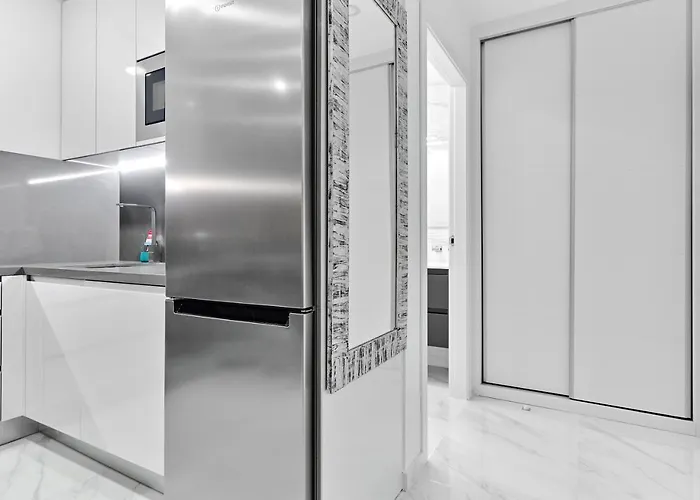 Centro Modern & Торевьиа